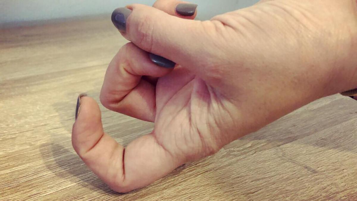 stiai de ce bat romanii in lemn