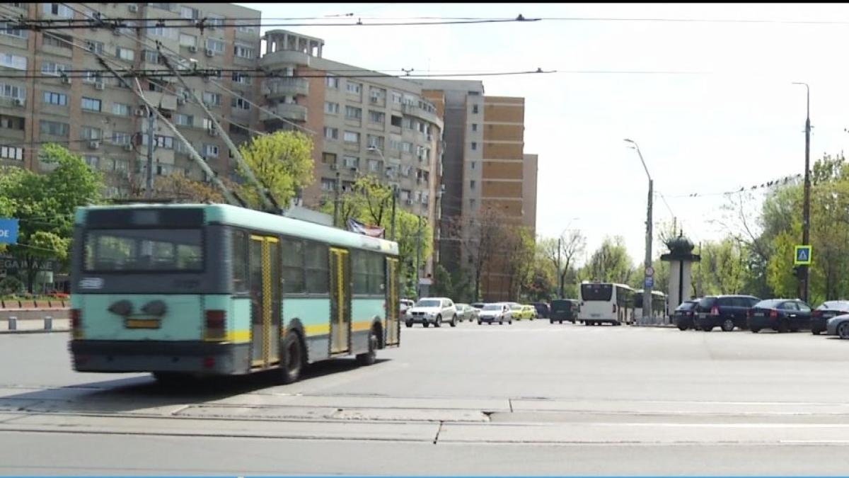 vesti bune pentru soferi mesaje informative vor rula pe panouri in sectorul 4 al capitalei