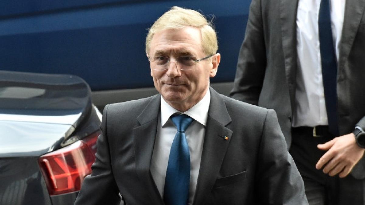 augustin lazar a fost eliberat din functia de procuror general al romaniei klaus iohannis a semnat