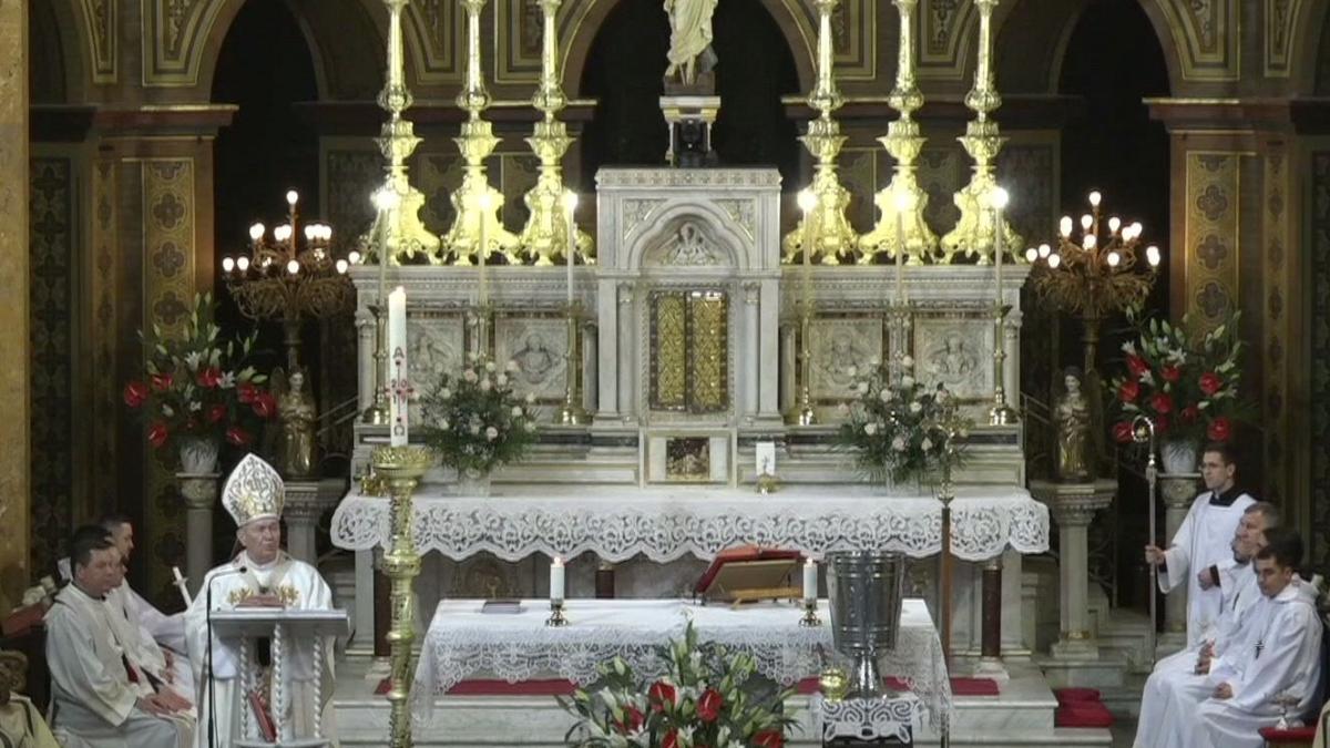 imagini emotionante de la slujba de inviere de la catedrala sfantul iosif din capitala