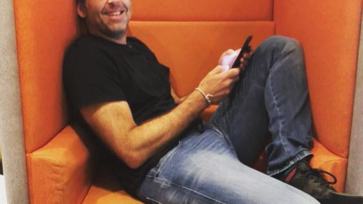 surpriza colosala la campionatul mondial de snooker ronnie o sullivan eliminat de un amator video