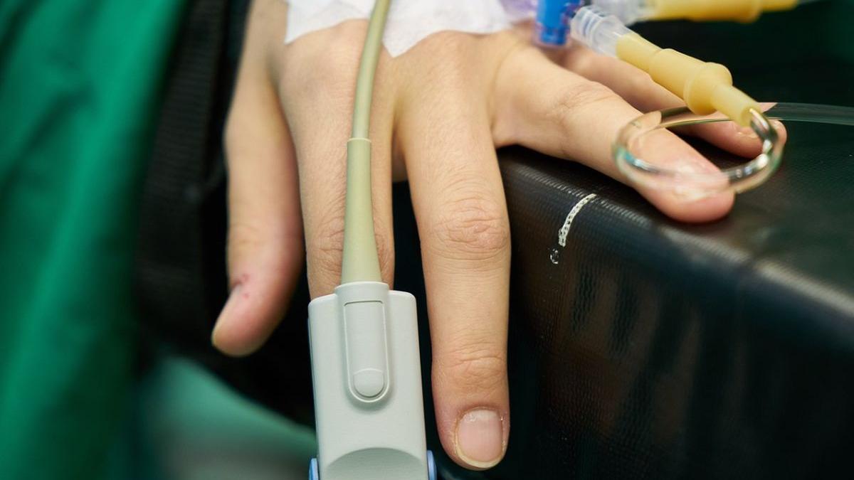 un nou caz de meningita meningococica boala care a ucis o eleva din bucuresti o alta adolescenta a