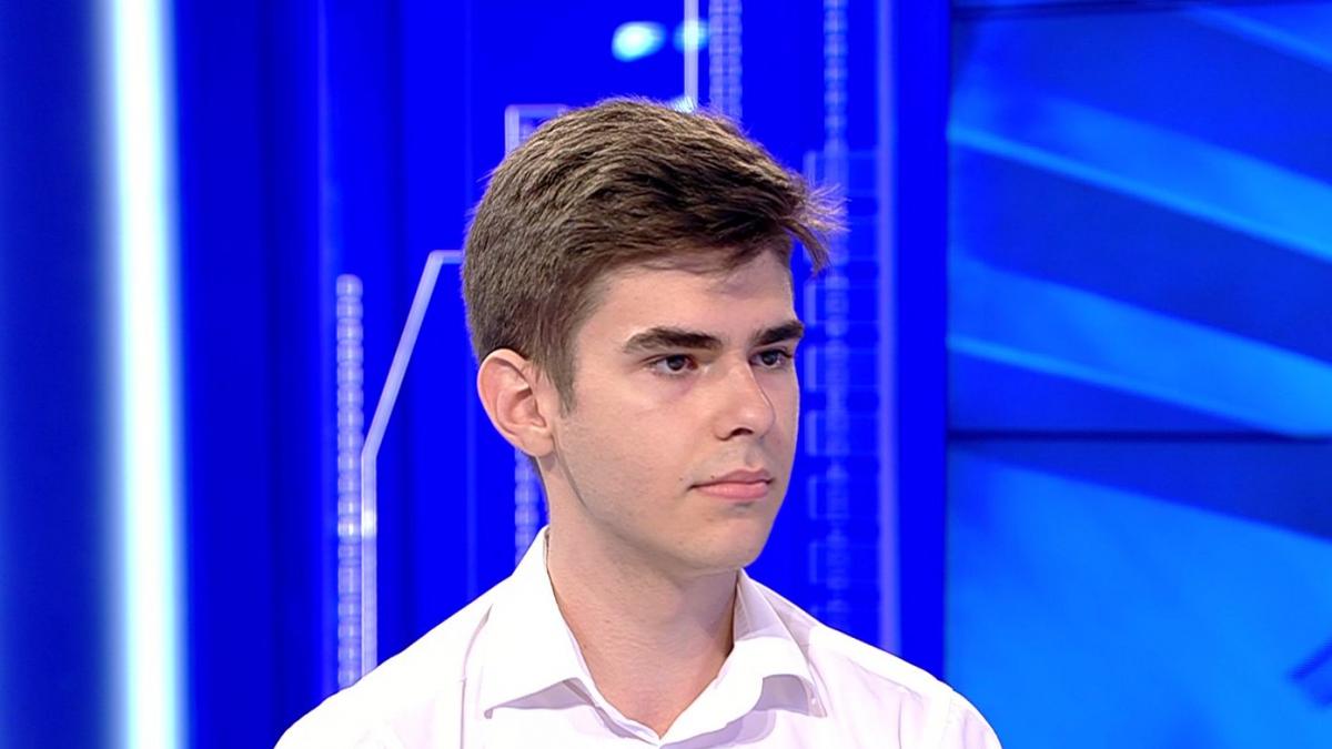 eroii zilei ei sunt elevii campioni care ne vor reprezenta tara la campionatul mondial de dezbateri