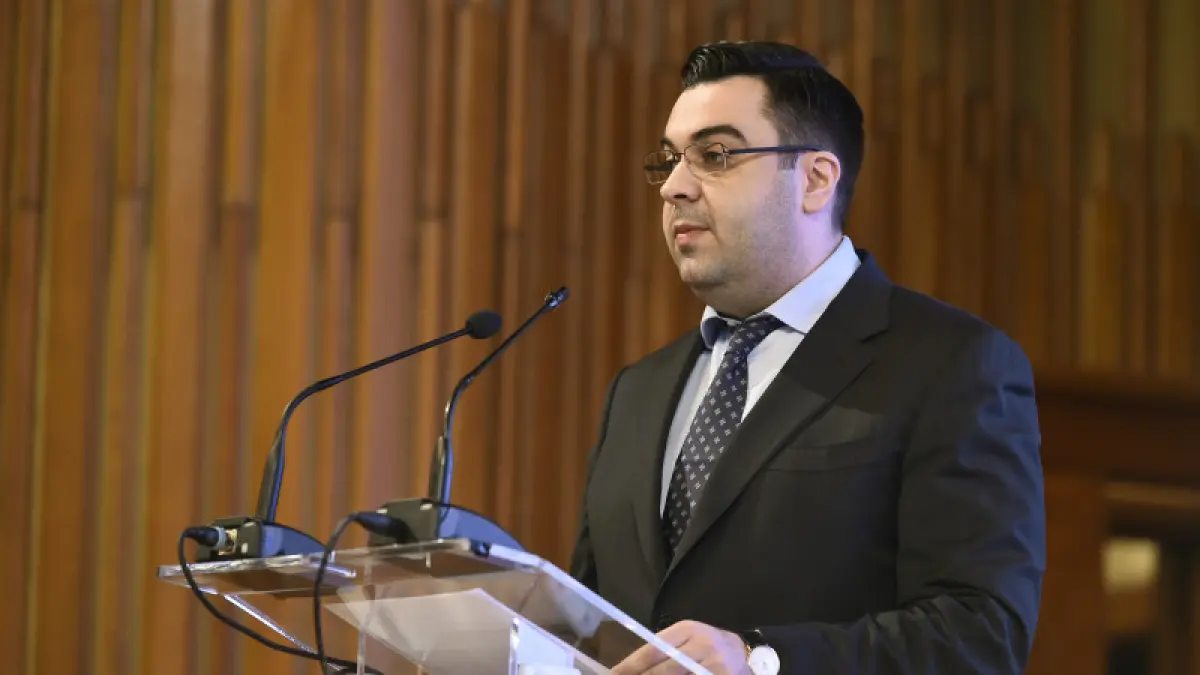 ministrul transporturilor a solicitat demiterea directorului general al companiei nationale
