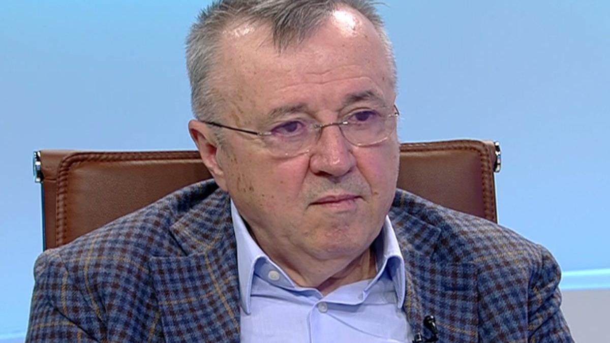 scandal urias cu intrebarile de la referendum ion cristoiu aceste intrebari arata ca nu iohannis