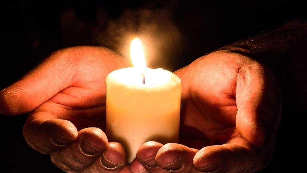 ce faci cu lumanarea dupa inviere cand ajungi acasa