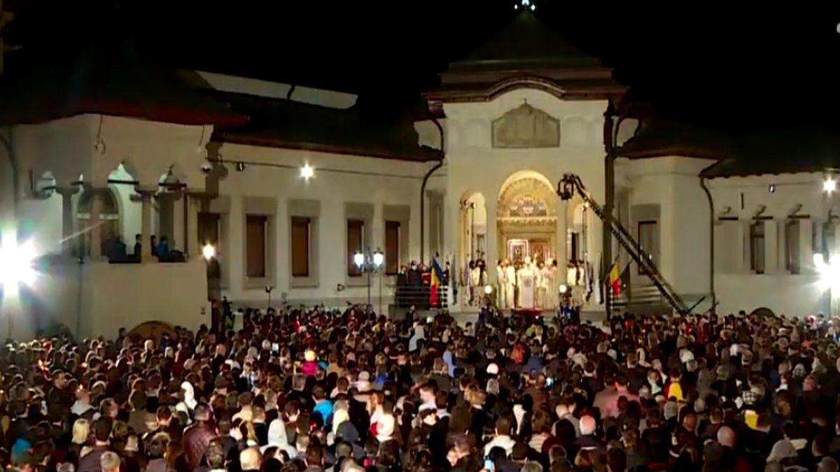 hristos a inviat invierea domnului cea mai mare sarbatoare a crestinilor