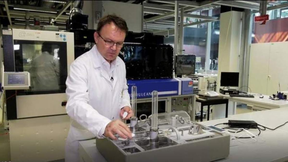 o lume fara fum de tigara o vizita la centrul de cercetare si dezvoltare philip morris international