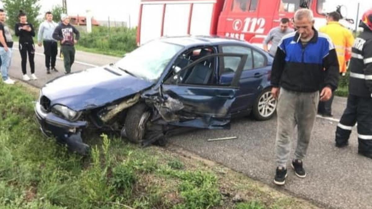 accident grav in judetul arad sunt cinci victime dintre patru copii