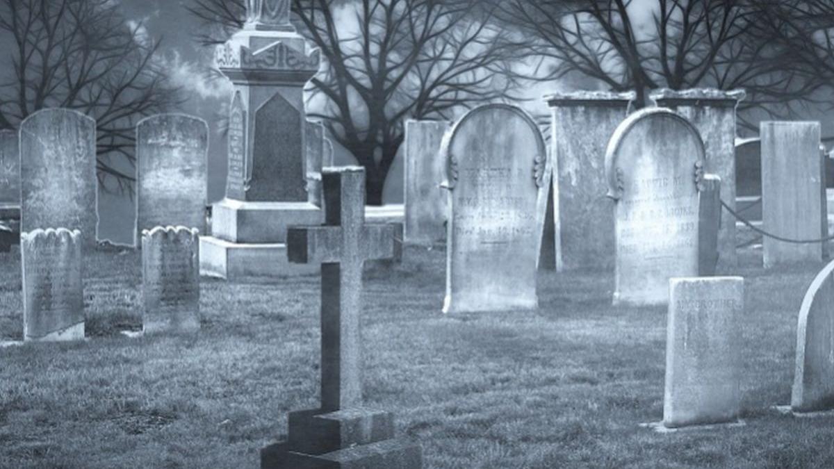 trei minori banuiti pentru distrugerea monumentelor funerare din cimitirul evreiesc au fost