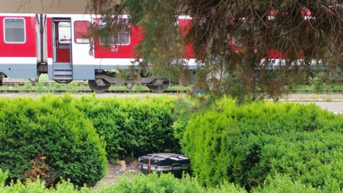 politistii sunt in alerta un geamantan suspect a fost gasit in gara cfr barlad