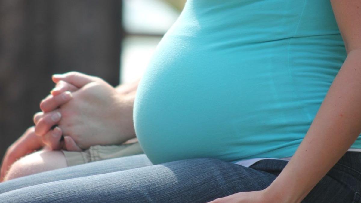 rasturnare de situatie in cazul fetei de 13 ani din gorj care este gravida cu vecinul de 63 de ani