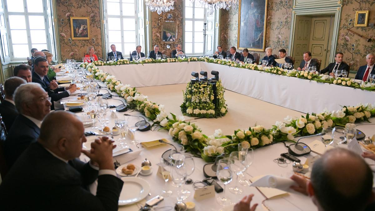 meniu traditional la pranzul liderilor europeni donald tusk pentru antena 3 mancarea este