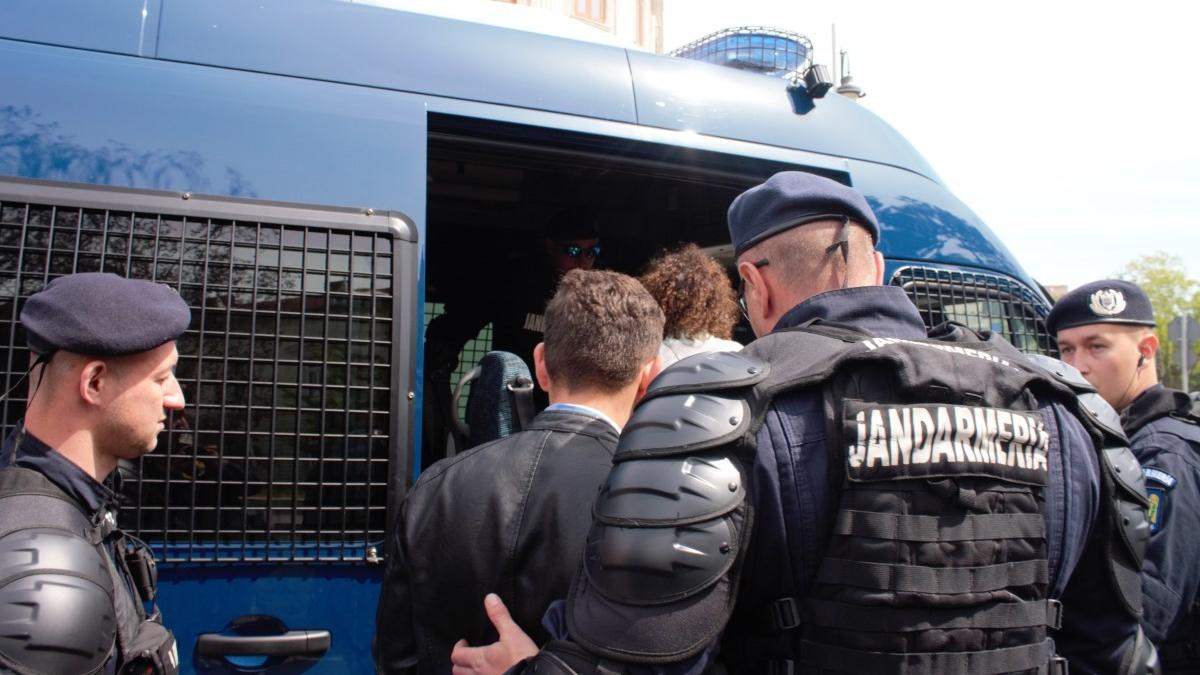 protestul lui dide la sibiu a ajuns in duba