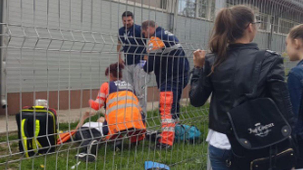 un elev de 14 ani din ploiesti s a ales cu un traumatism cranian dupa ce a fost batut de mai multi