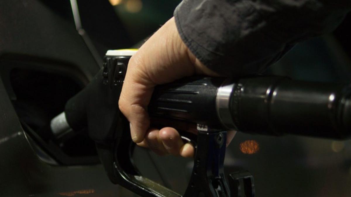 veste buna pentru soferi pretul benzinei in romania a scazut sub media europeana