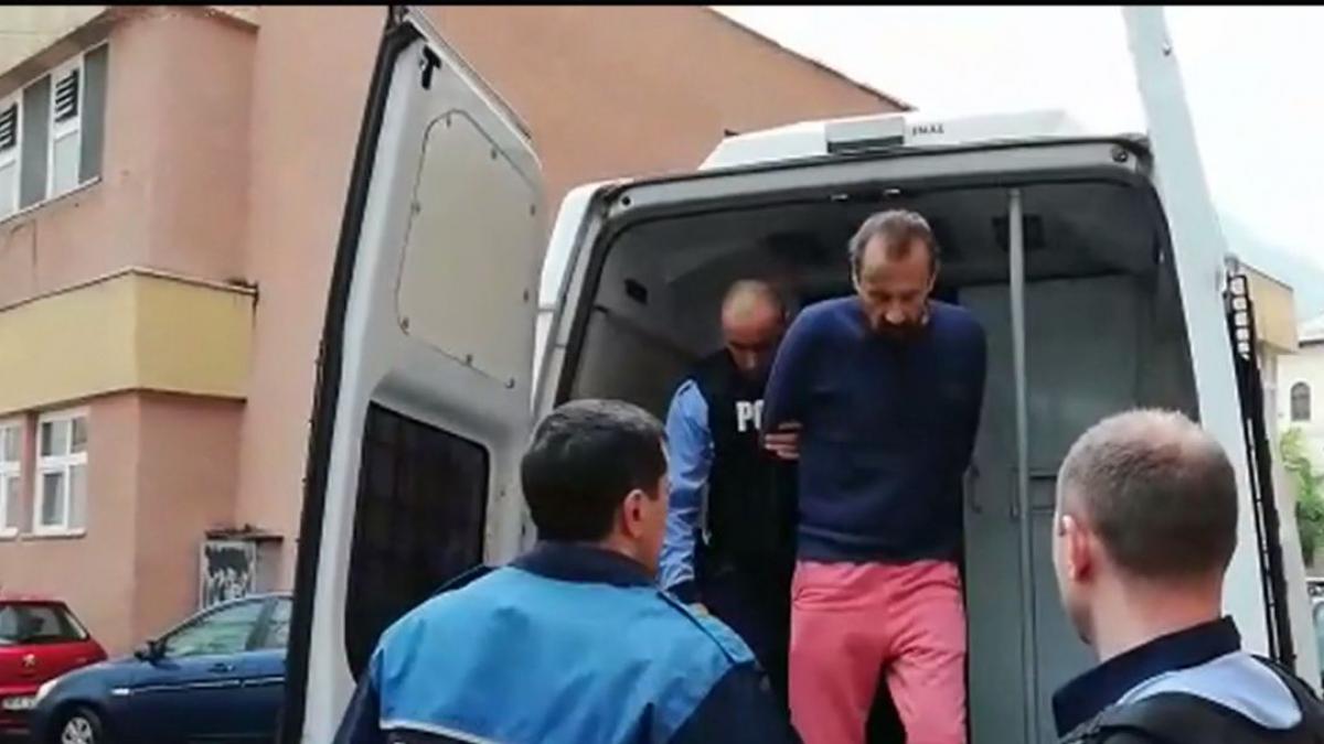 dan camarzan milionarul care si a ucis bunica circ in sala de judecata