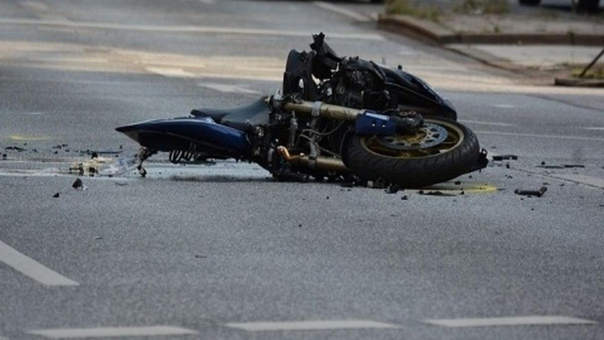 accident teribil in iasi un motociclist a murit pe loc dupa ce a fost acrosat de o masina