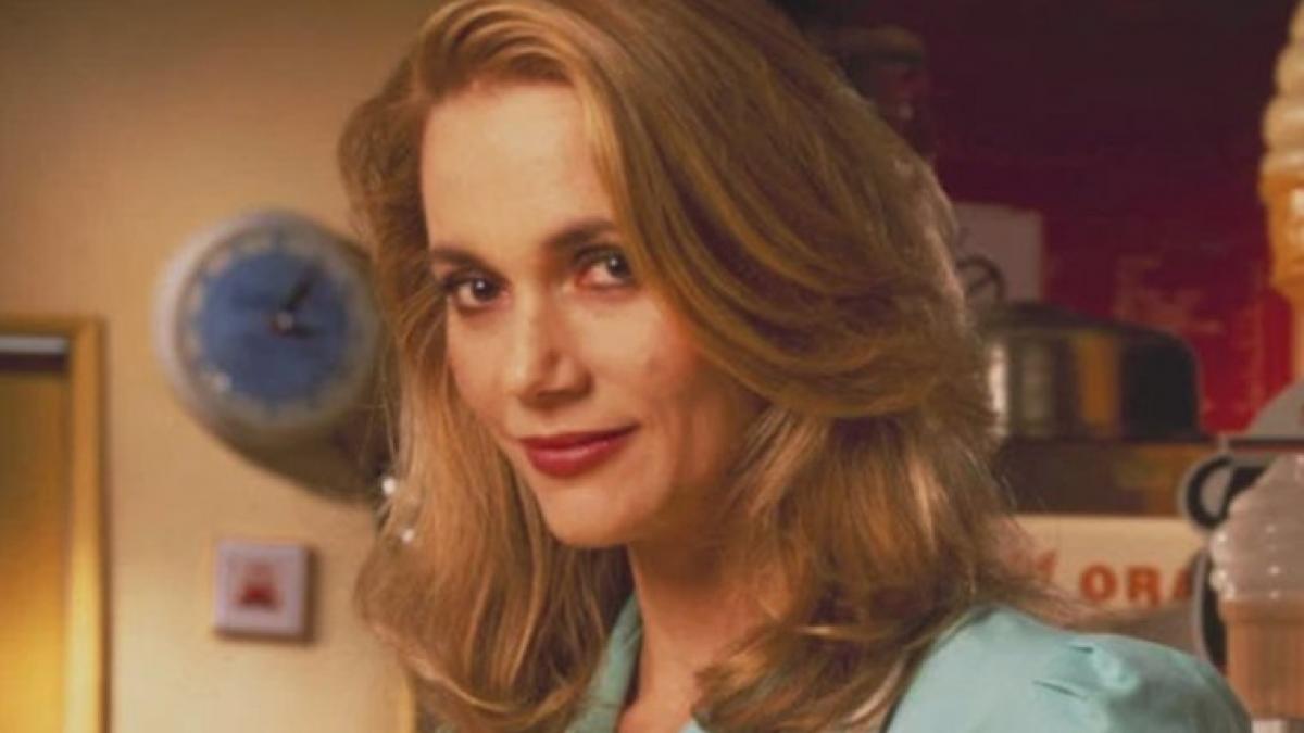doliu pentru fanii serialului twin peaks actrita peggy lipton cunoscuta pentru rolul normei a murit