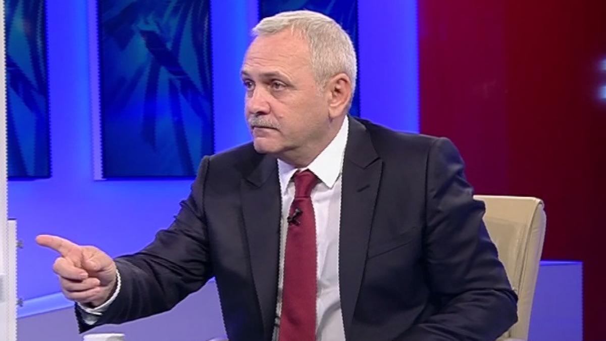 dragnea batrani pusi jos si batuti cu picioarele de tineri in timpul mitingului psd de la iasi