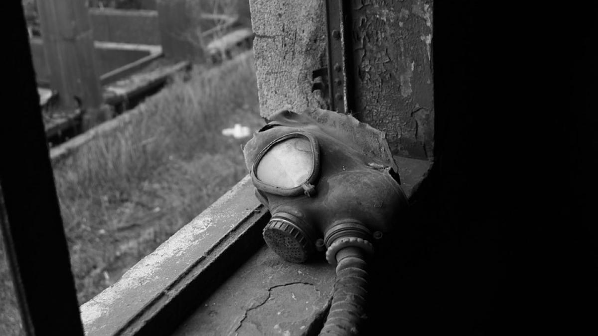 este ireal o intreaga localitate din dolj a fost acoperita cu cenusa oamenii ies doar cu masti pe