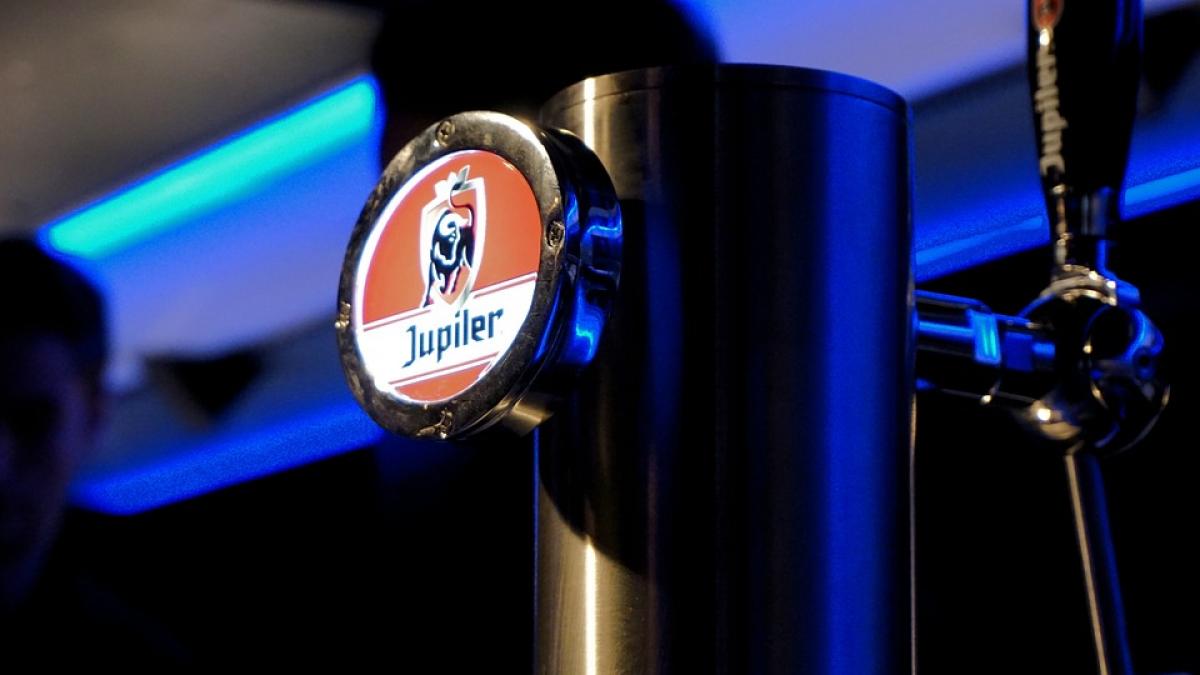 un producator de bere prezent si in romania amendat cu 200 de milioane de euro de comisia europeana