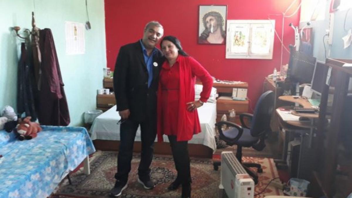 doi romani in cursa pentru alegerile locale din orasul italian bari