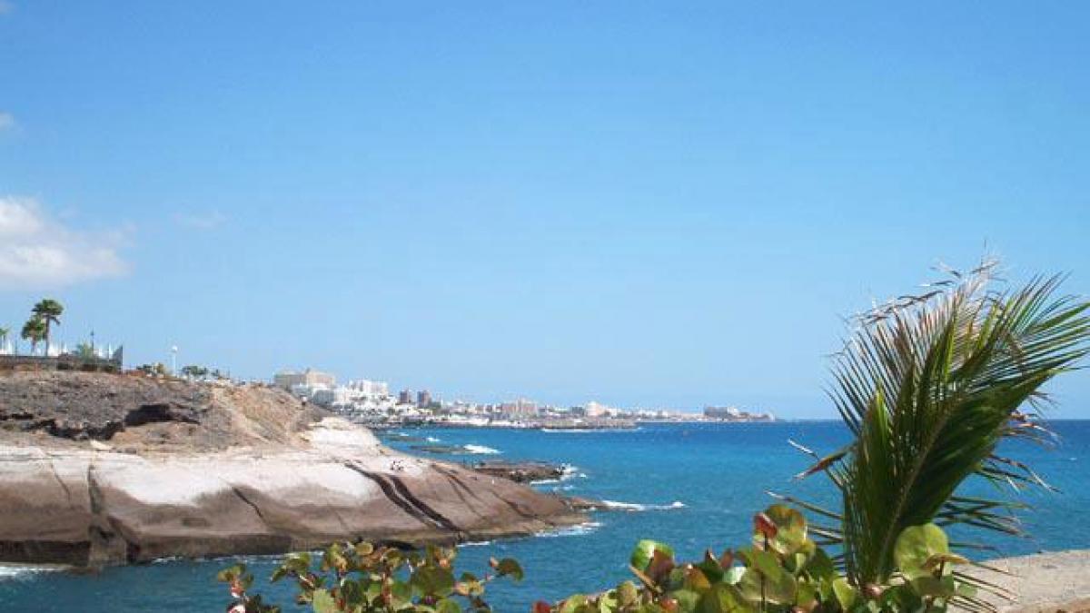 o femeie si bebelusul ei gasiti morti in largul insulelor canare