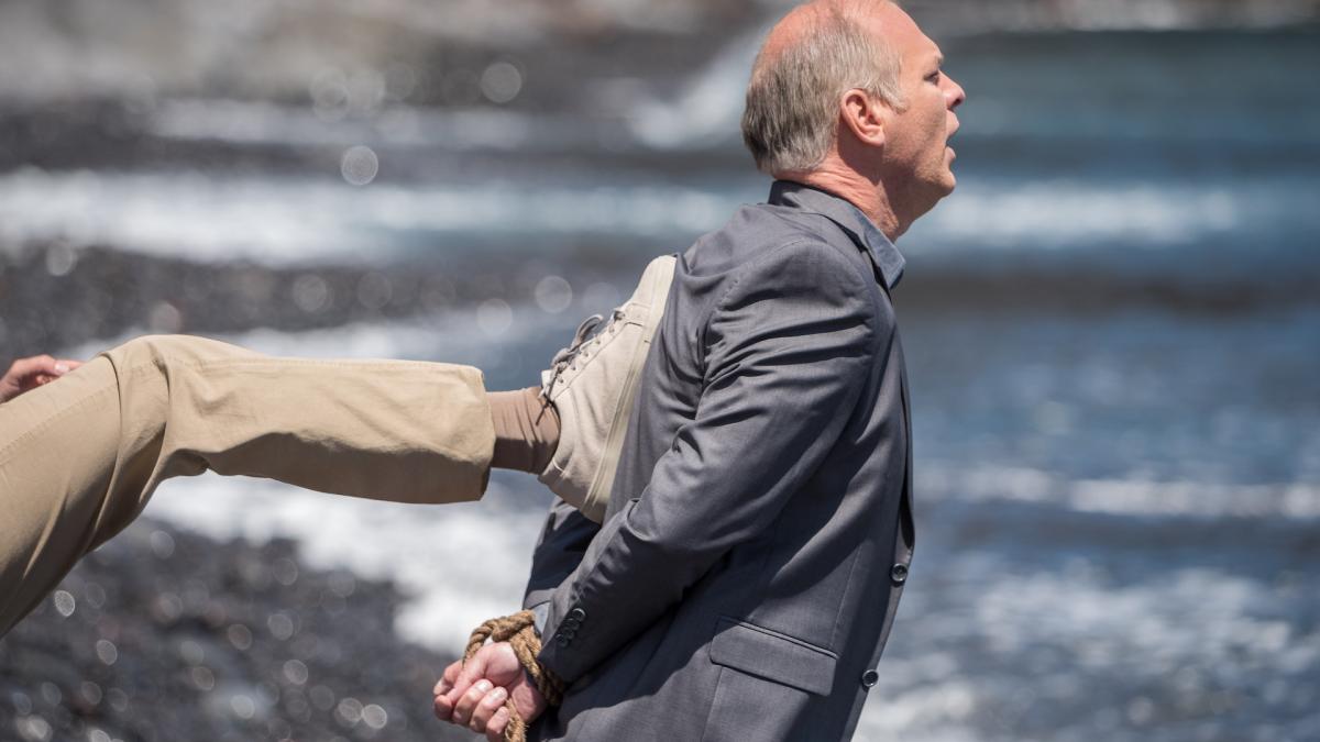 filmul lui corneliu porumboiu senzatie la festivalul de la cannes