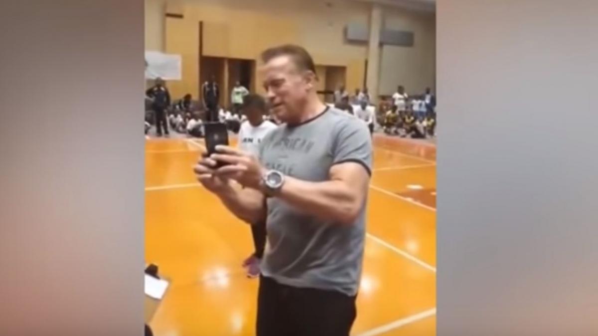 nici terminator nu mai e ce a fost arnold schwarzenegger atacat violent in timpul unui concurs