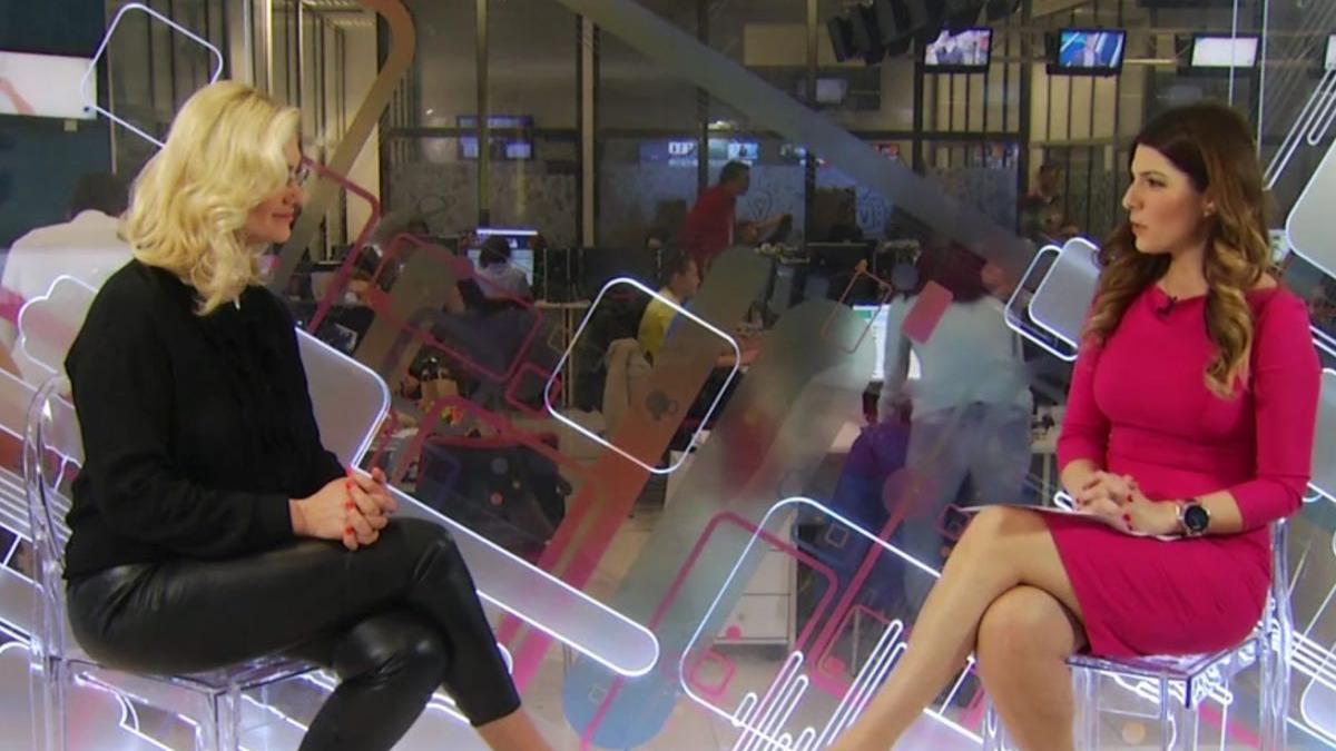 sfat de sanatate cum se realizeaza o albire corecta a dintilor si de ce ni se ingalbeneste dantura