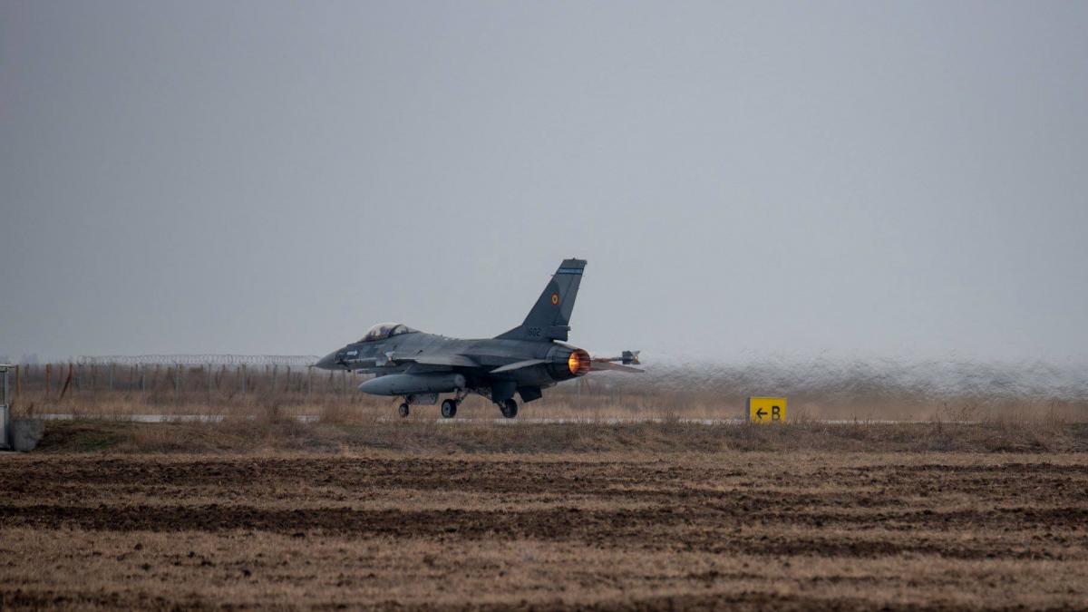 avioanele f 16 ale fortelor aeriene misiune importanta