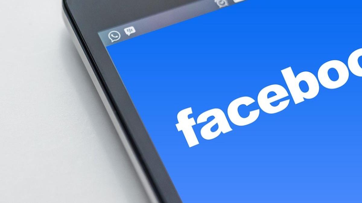 estimare alarmanta a celor de la facebook 5 din conturi sunt false