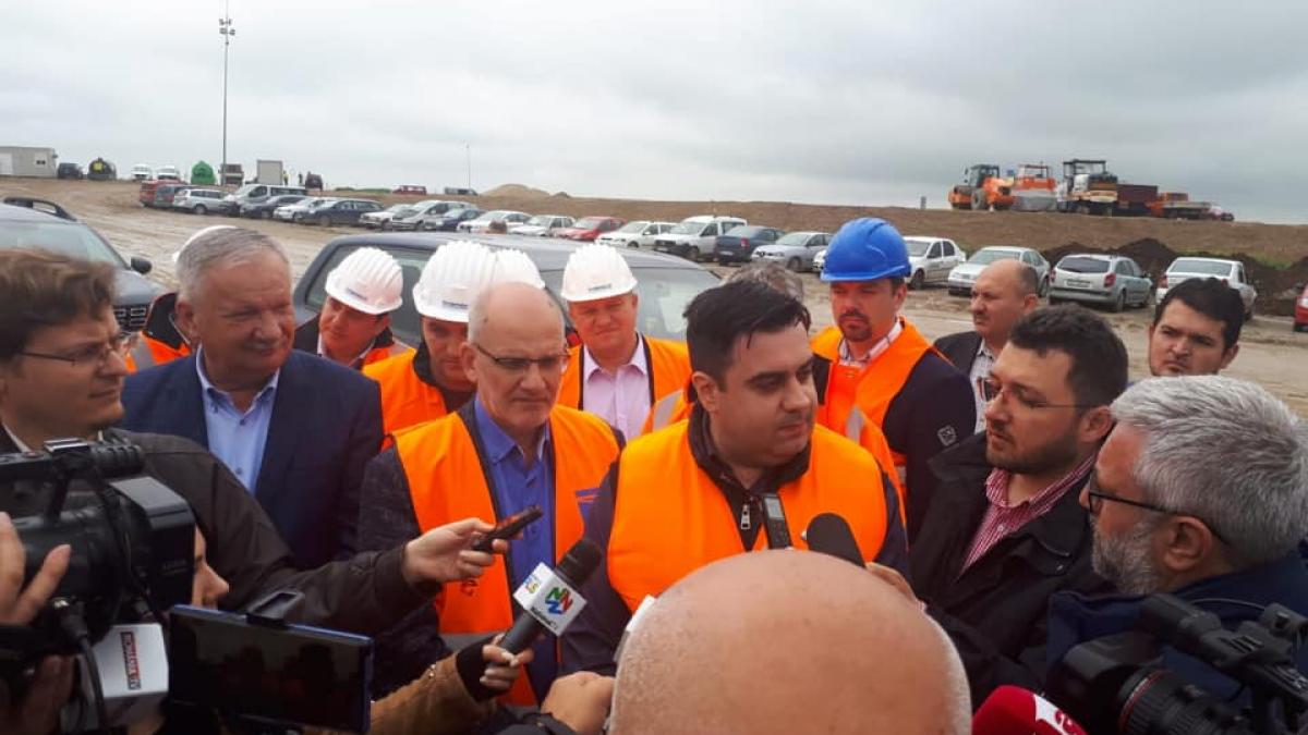 ministrul transporturilor razvan cuc lucrarile la autostrada transilvania sectiunea biharia bors au