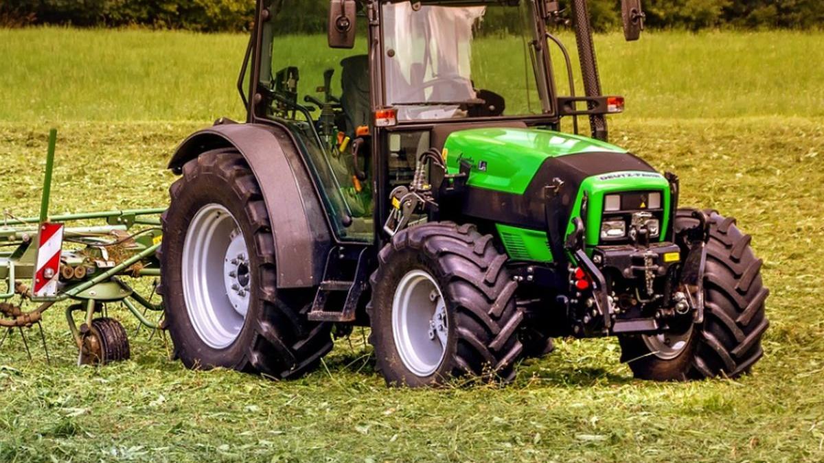 sfarsit tragic pentru un barbat din iasi care adormise in iarba a fost strivit de un tractor care