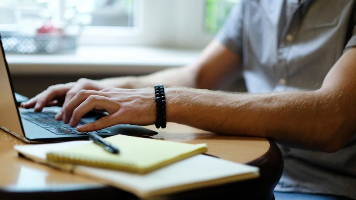 cristina l a cunoscut pe daniel pe internet totul parea ca este perfect iar barbatul a cerut o in