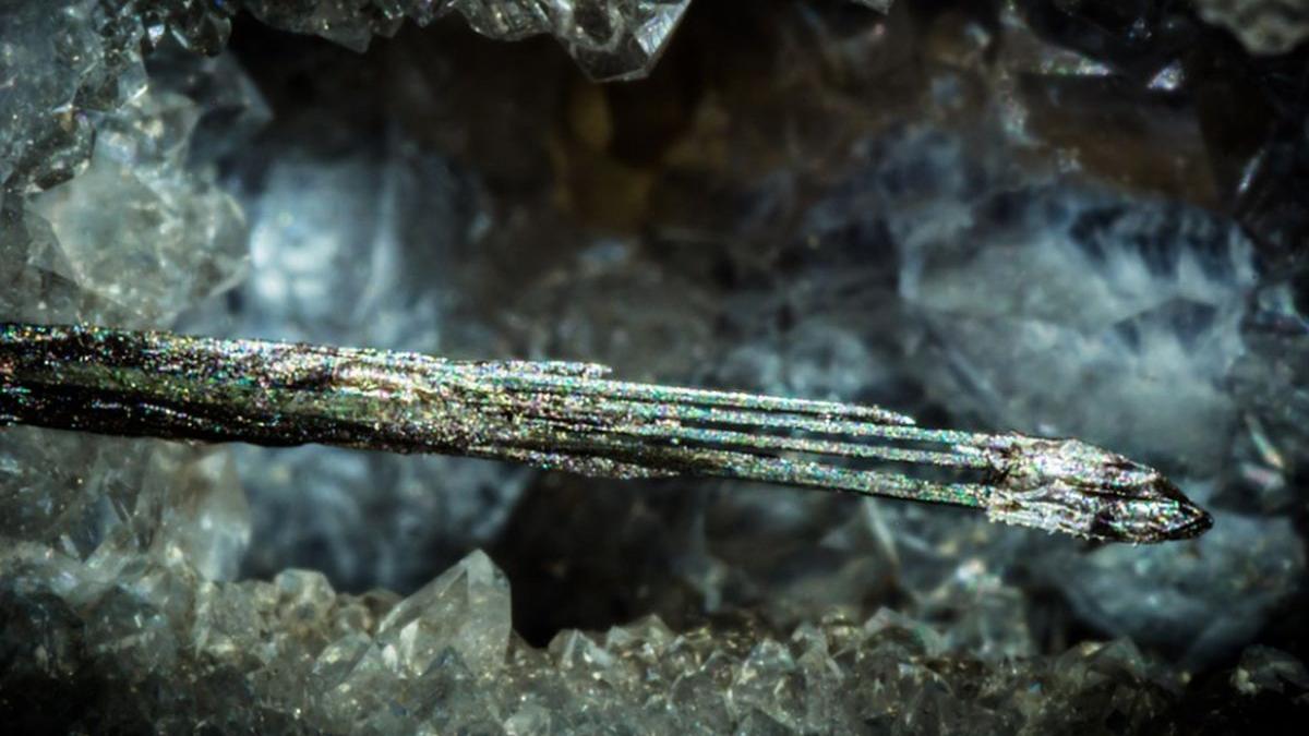 o pestera unica in romania pestera cu cristale din mina farcu