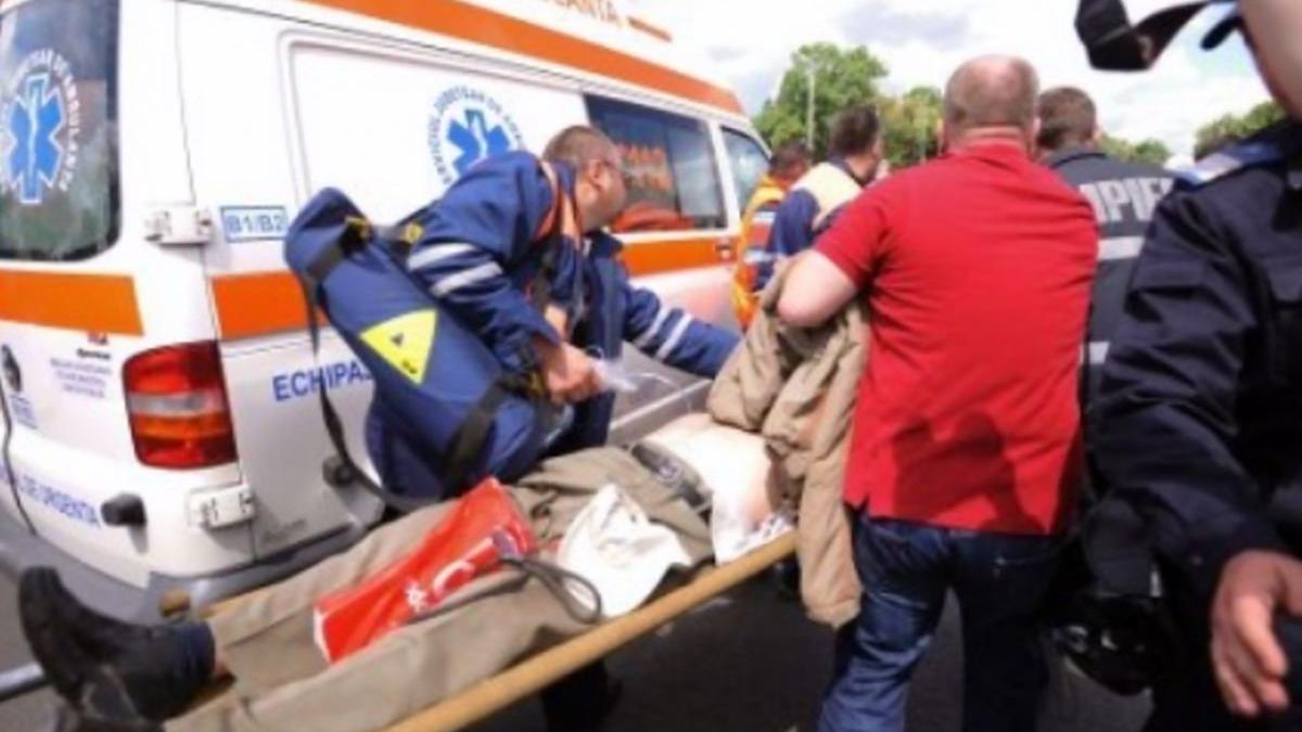 accident in sibiu trei persoane au fost ranite dupa ce doua microbuze s au ciocnit