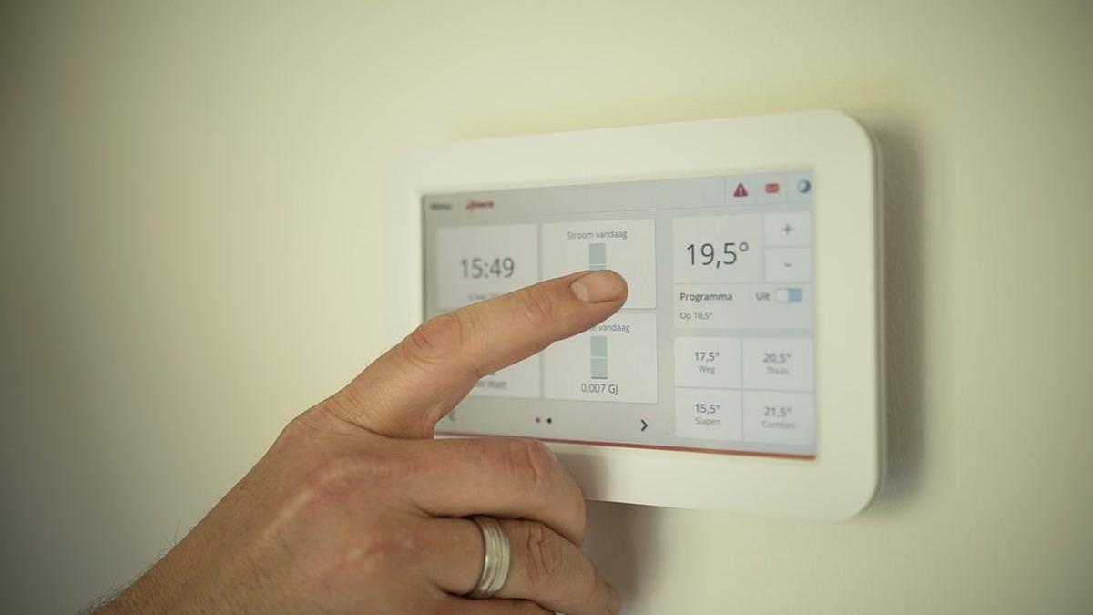 conform unor noi studii femeile lucreaza mai bine cand temperatura de la birou este mai ridicata