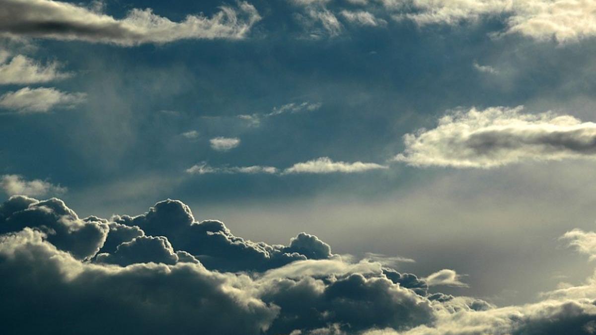 vremea in weekend temperaturi de vara dar si ploi si vijelii