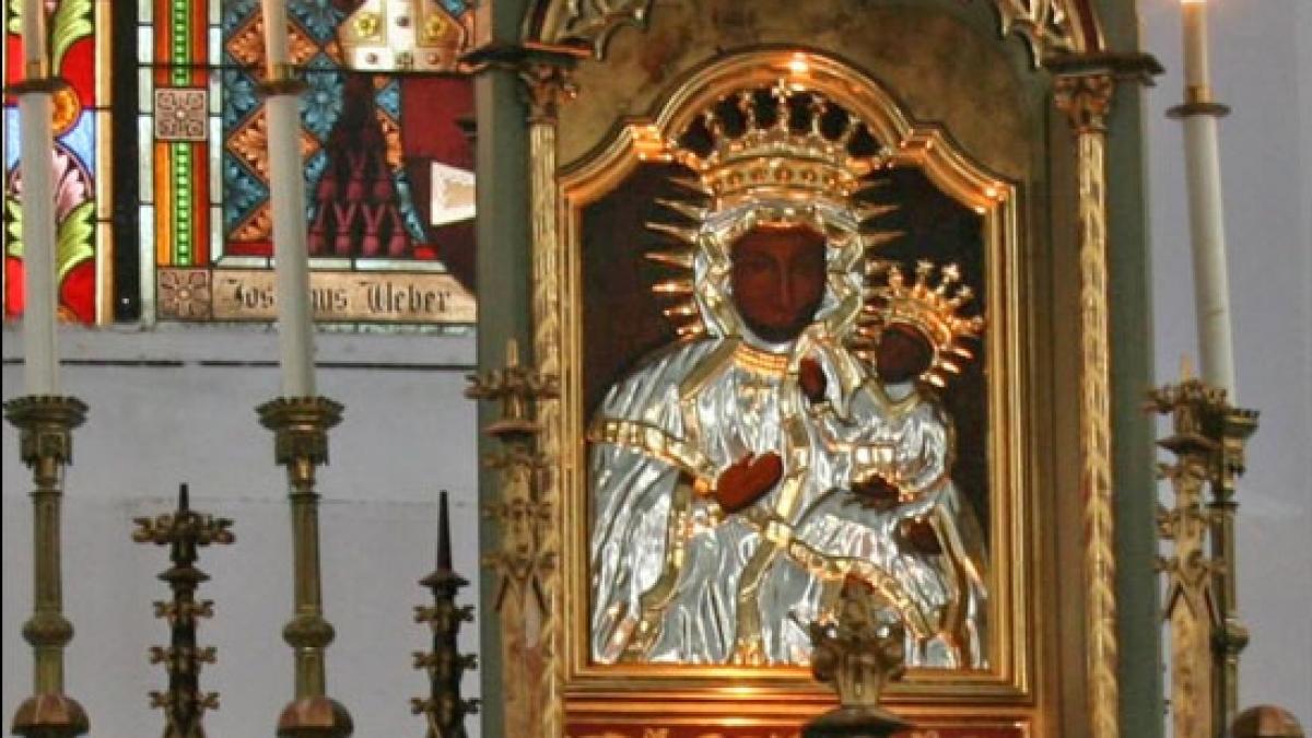 icoana maicii domnului de la cacica adusa la iasi pentru vizita papei francisc povestea icoanei