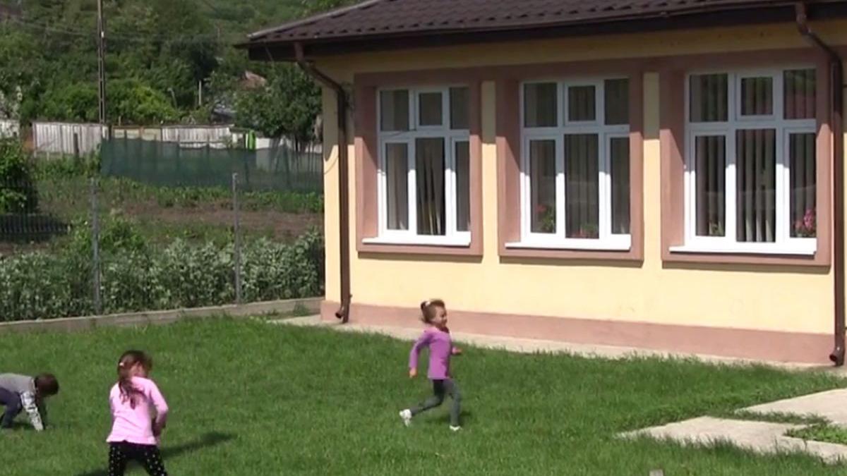 intr o comuna din vaslui se traieste mai bine ca la oras video