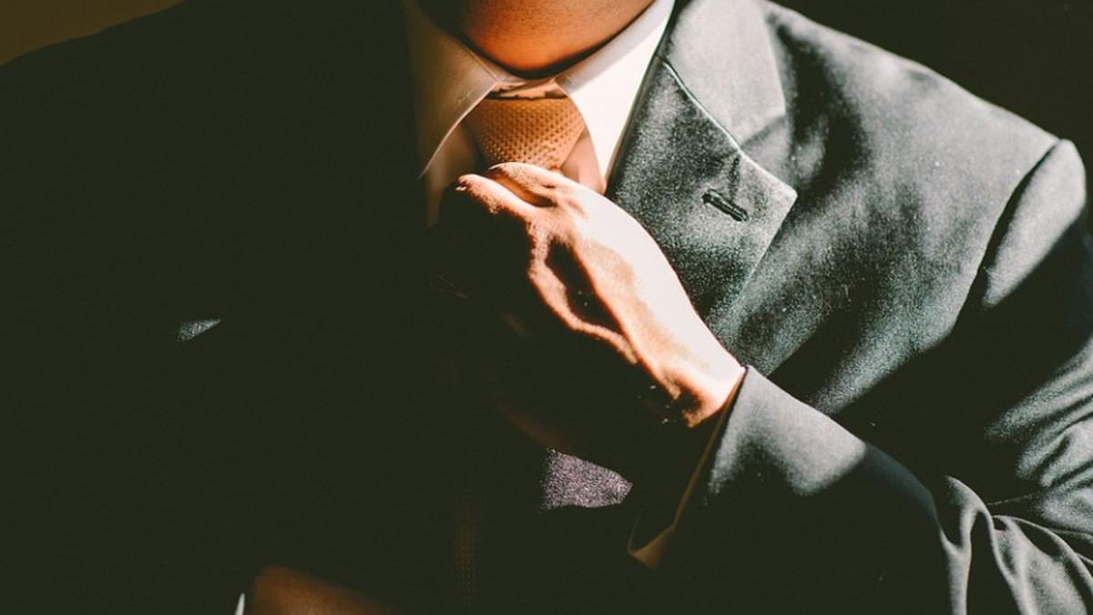 un om de afaceri roman a platit doar 35 de lire impozit desi detine un imperiu cum a reusit