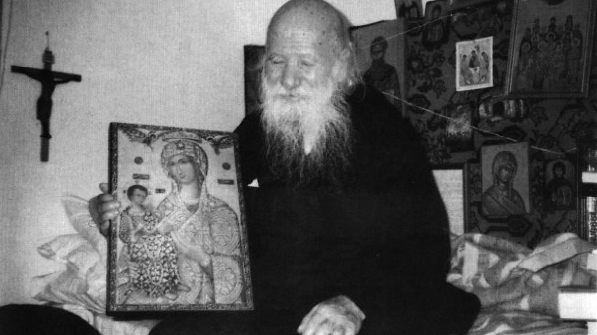 parintele porfirie toate bolile de stomac de intestine de rinichi de ficat se produc din cauza