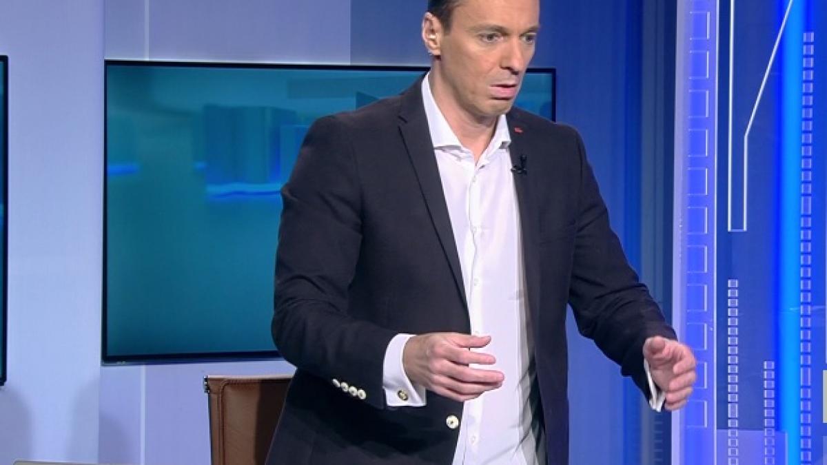 ceva mai tare nu exista mircea badea il imita pe iohannis dansand pe o melodie nemteasca