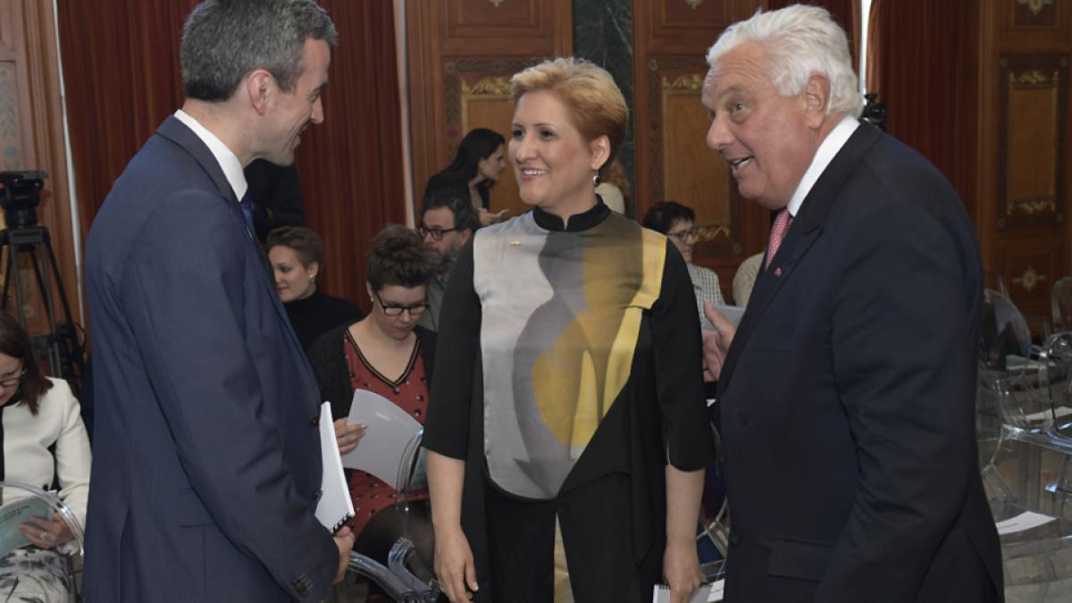 romania in centrul scenei culturale europene