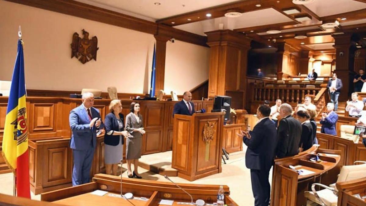 rasturnare de situatie in republica moldova curtea constitutionala a invalidat guvernul condus de
