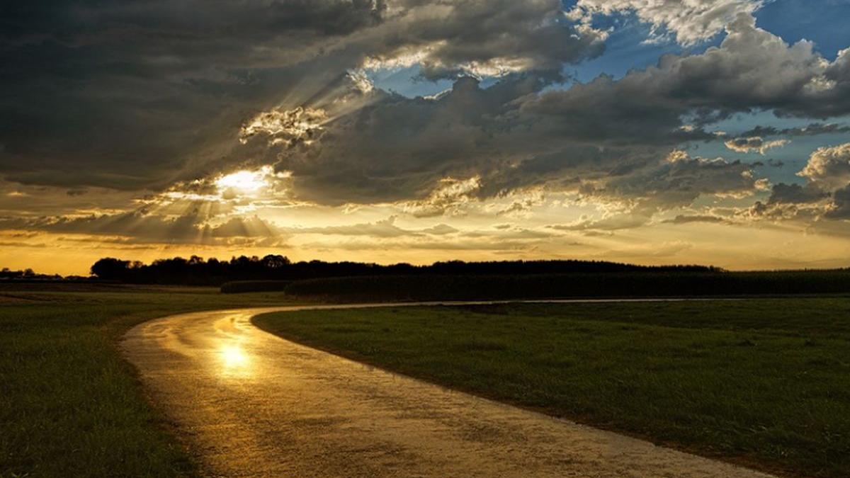 vreme instabila cu ploi si vijelii in aproape toata tara prognoza meteo