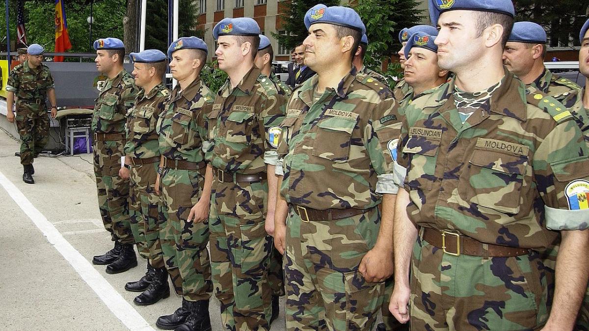ministerul apararii armata nationala a republicii moldova se subordoneaza doar ordinii