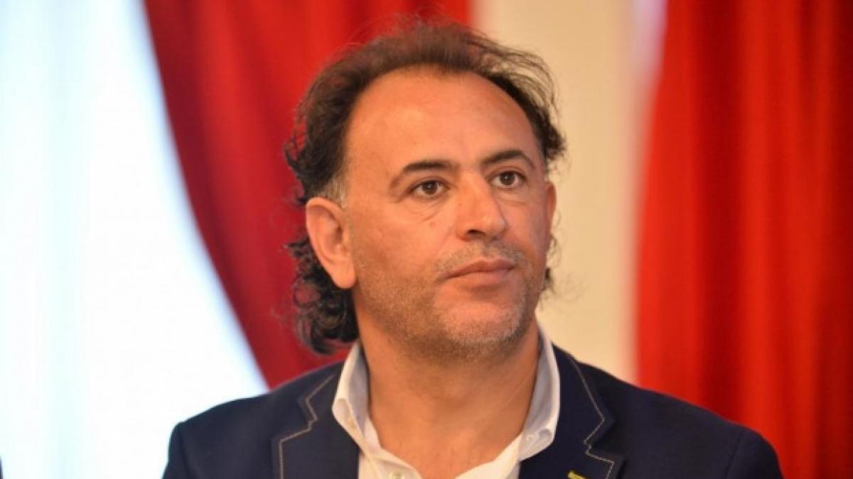 murad peste 10 dintre cei care aveau rezervari la mare le au anulat din cauza reparatiilor pe